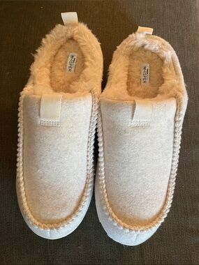 WHISPER therapeutic sz 11/12, xl Cream Fleece-Lined Slip-On Slippers, nwot